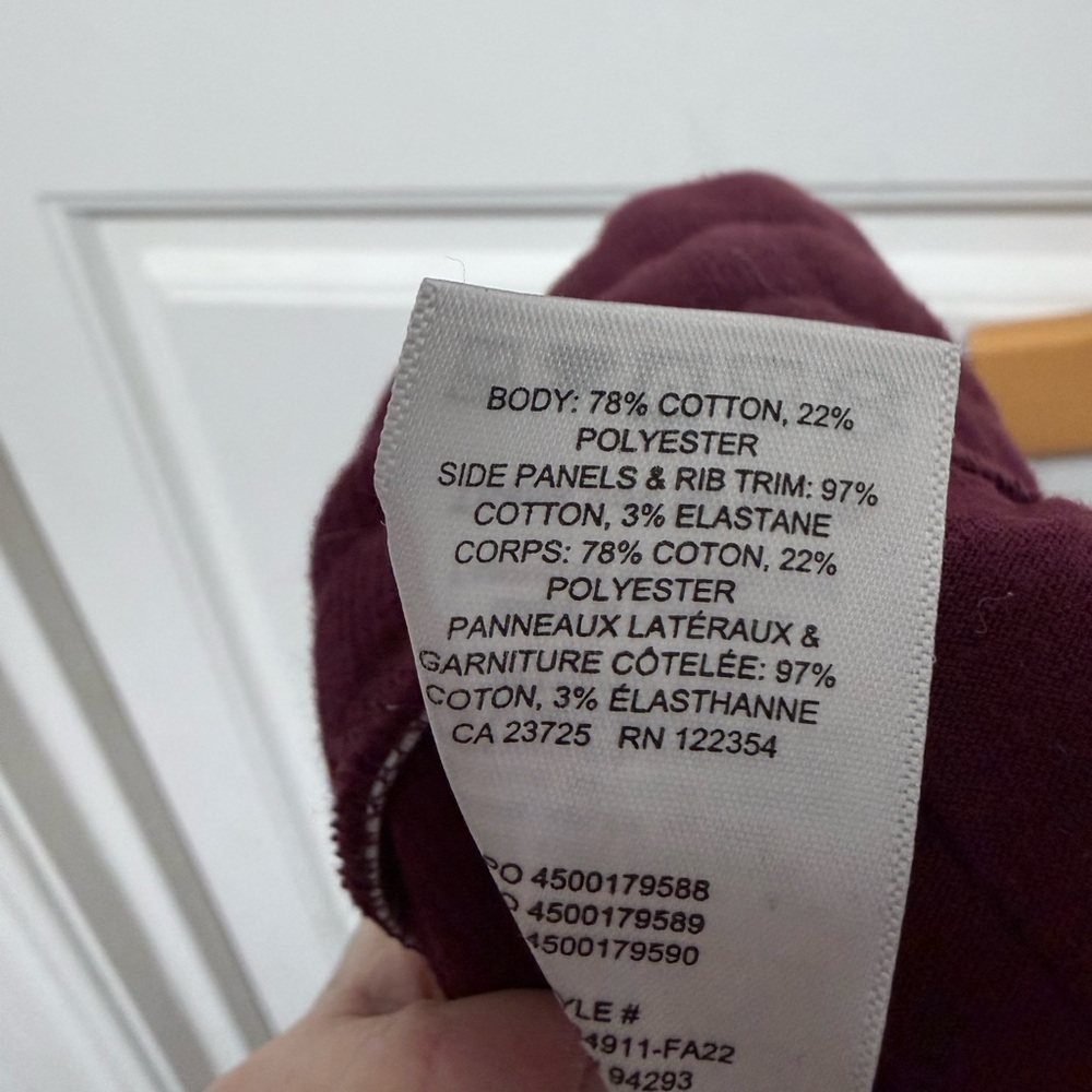 Aritzia
Cozy Sweatfleece Boyfriend Mid-Thigh Short - Picture 7 of 7